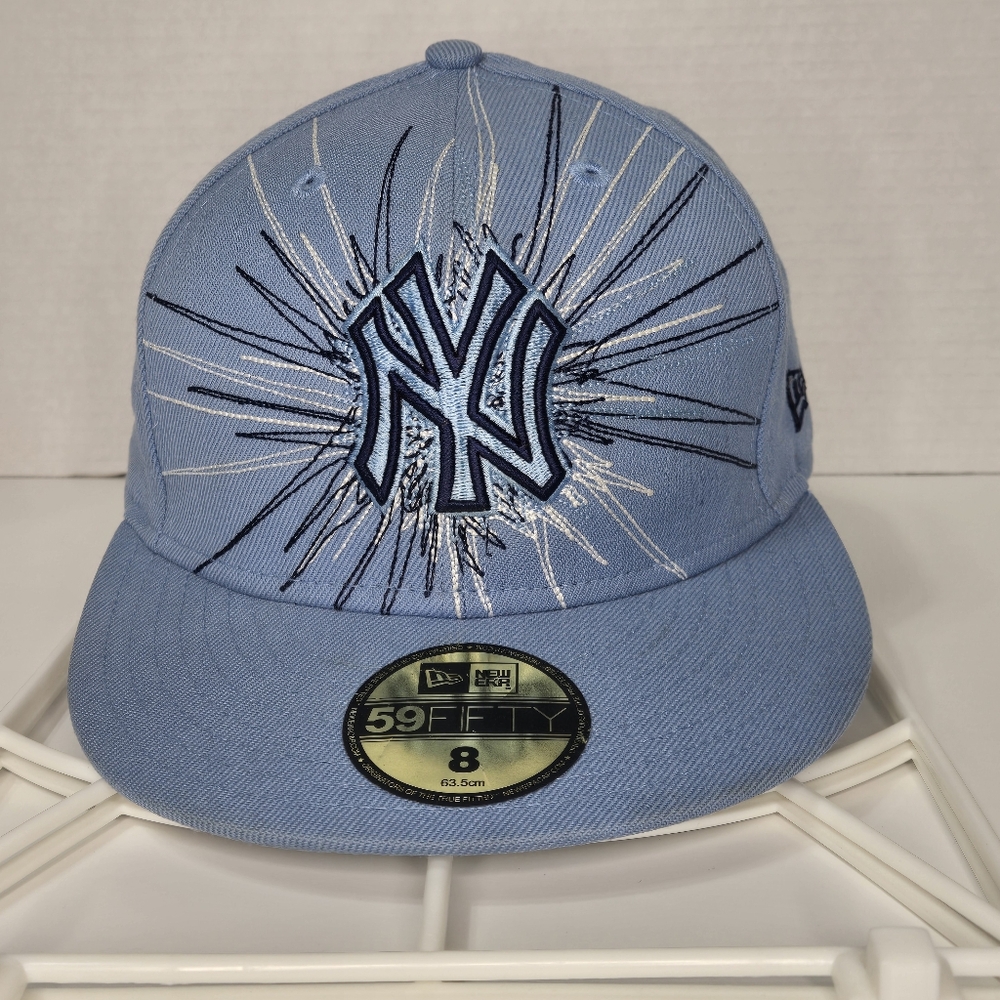 New York Yankees New Era 59FIFTY Fitted Hat Size 8 Light Blue Wool Y2K Sunburst